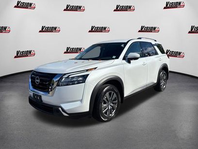 New 2025 Nissan Pathfinder SV