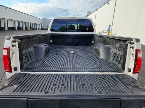 Used 2013 Ford F350 Platinum w/ Platinum Pkg AWD/4WD image 22