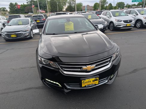 Used 2018 Chevrolet Impala Premier FWD image 3