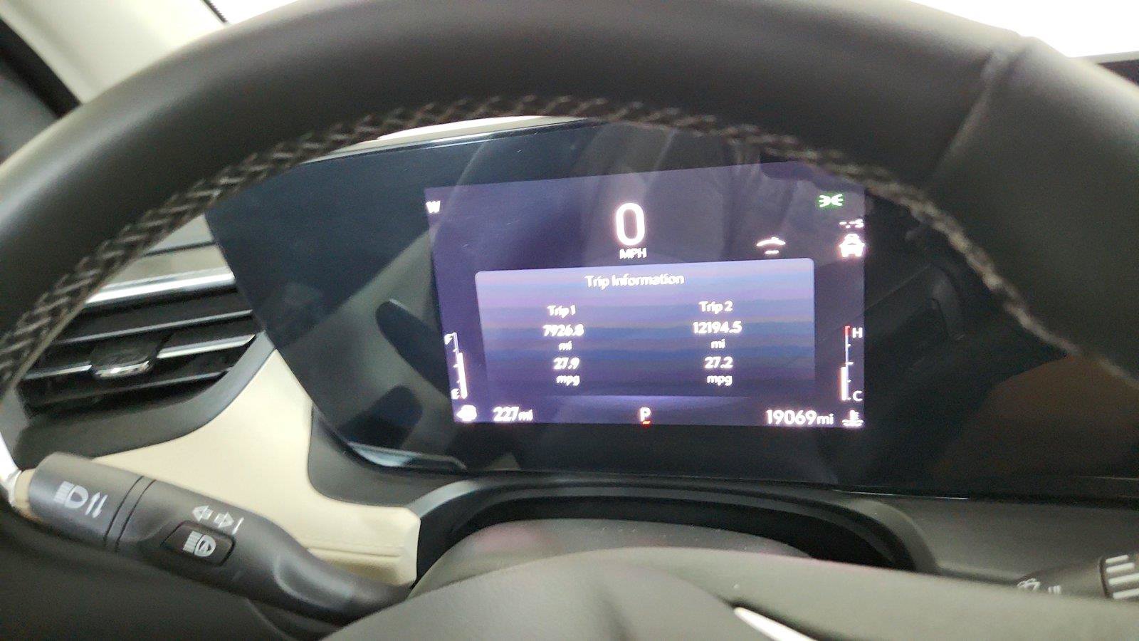 Used 2025 Buick Encore GX Avenir w/ Avenir Technology Package AWD/4WD image 33