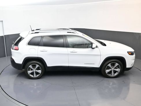 Used 2020 Jeep Cherokee Limited w/ Technology Group FWD image 16