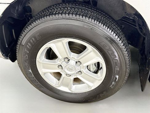 Used 2021 Toyota Sequoia SR5 image 31