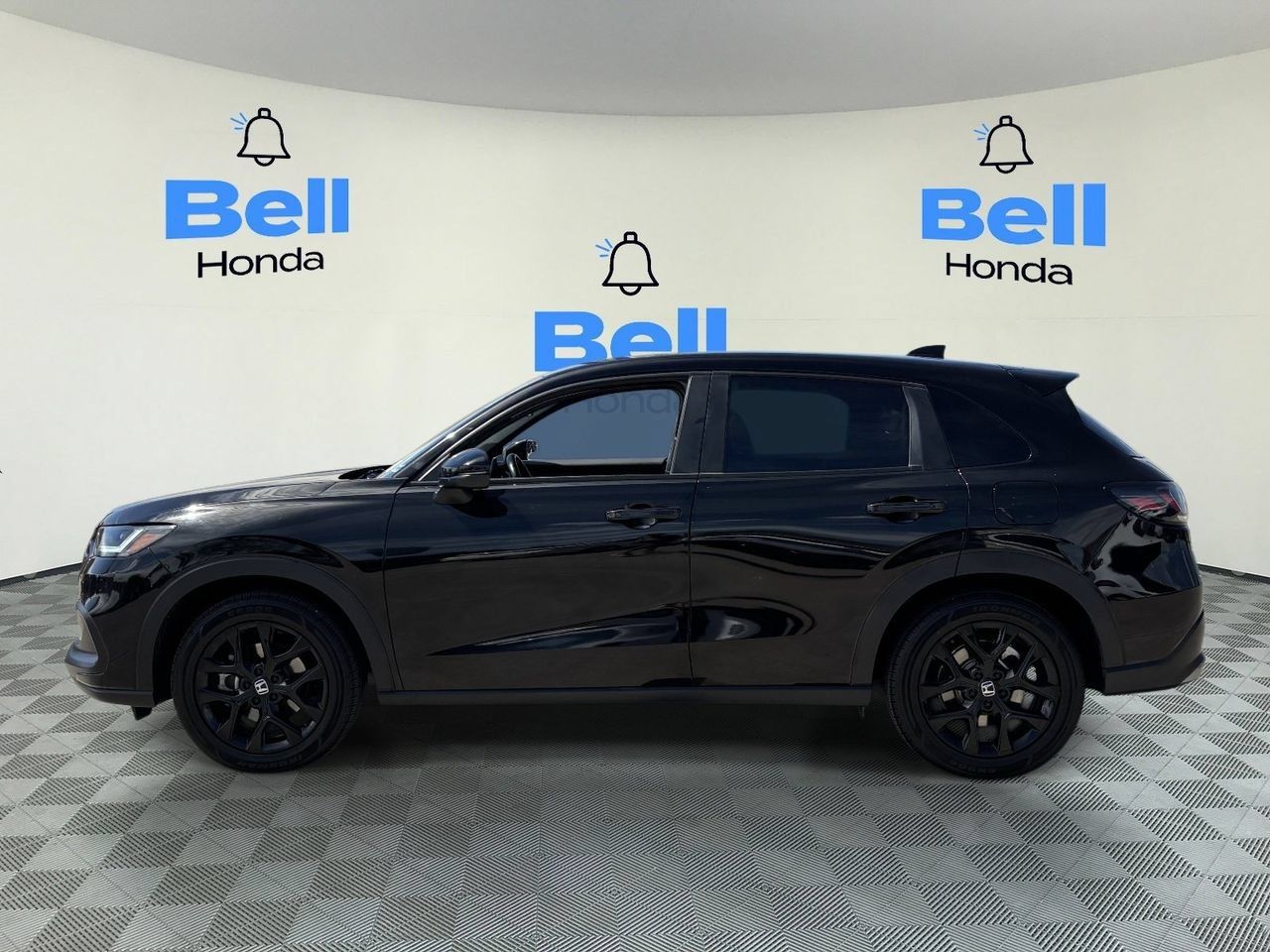 Certified 2025 Honda HR-V Sport image 2