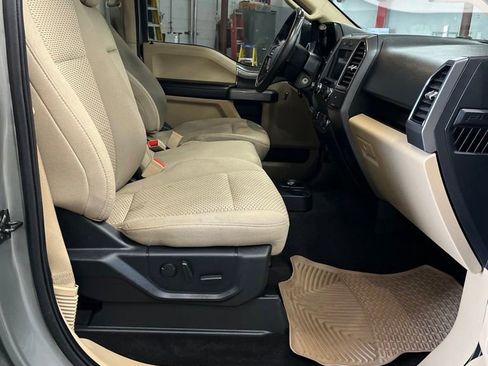 Used 2019 Ford F150 XLT w/ Equipment Group 302A Luxury AWD/4WD image 21