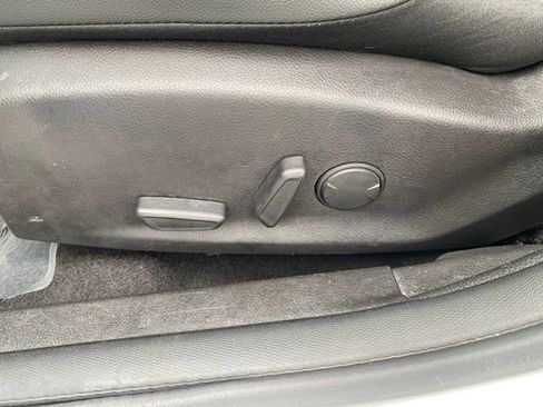 Used 2016 Ford Focus SE w/ Equipment Group 201A FWD image 15