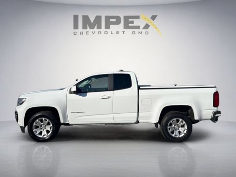 Used 2022 Chevrolet Colorado LT w/ Fleet Safety Package RWD image 2