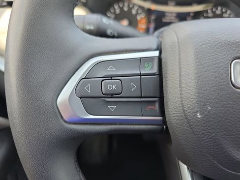 Used 2025 Jeep Compass Limited AWD/4WD image 19