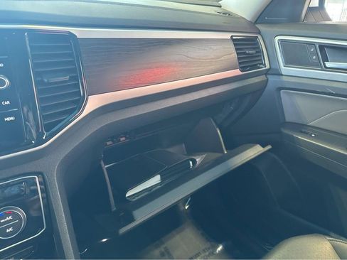 Used 2023 Volkswagen Atlas SE w/ Panoramic Sunroof Package AWD/4WD image 26
