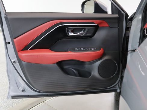 Used 2025 Acura ADX A-Spec image 11