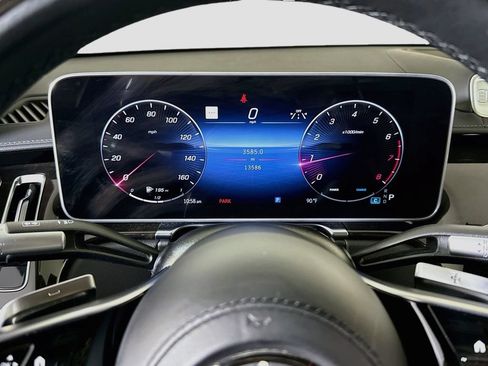 Used 2023 Mercedes-Benz S 500 4MATIC image 11