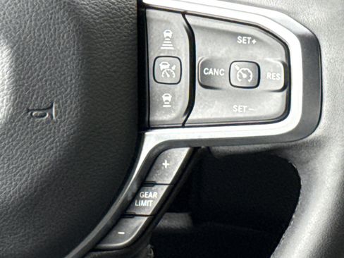 Used 2025 RAM 1500 Big Horn AWD/4WD image 19