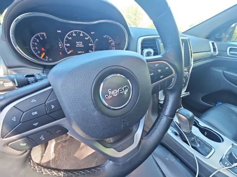 Used 2018 Jeep Grand Cherokee Limited AWD/4WD image 7