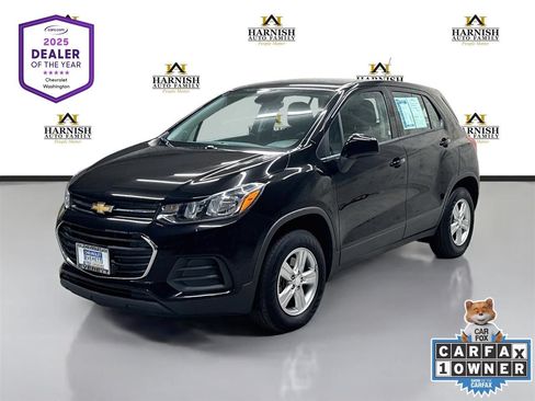 Used 2019 Chevrolet Trax LS AWD/4WD image 1