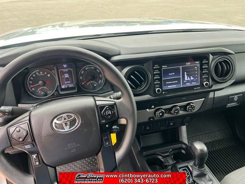 Used 2022 Toyota Tacoma SR w/ SR Convenience Package RWD image 14
