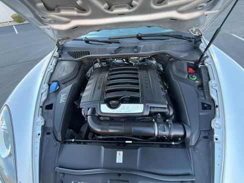 Used 2012 Porsche Cayenne AWD/4WD image 27