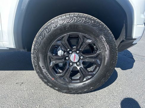 New 2024 GMC Canyon Elevation image 6