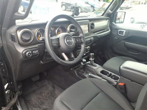 Used 2019 Jeep Wrangler Sport S image 10