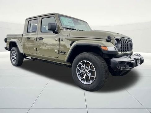 New 2025 Jeep Gladiator Sport image 6