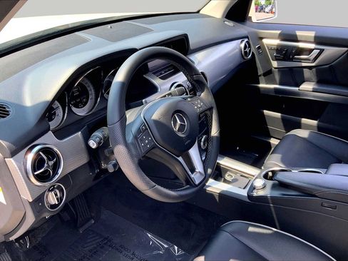 Used 2013 Mercedes-Benz GLK 350 4MATIC image 17