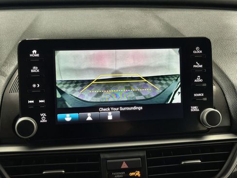 Used 2019 Honda Accord Sport image 19