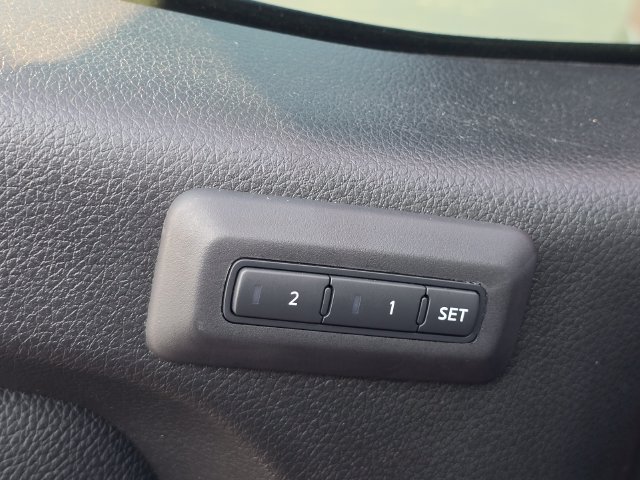 Used 2024 Nissan Titan PRO-4X w/ Pro-4x Convenience Package AWD/4WD image 19