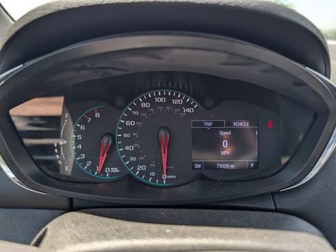 Used 2020 Chevrolet Trax LS AWD/4WD image 21