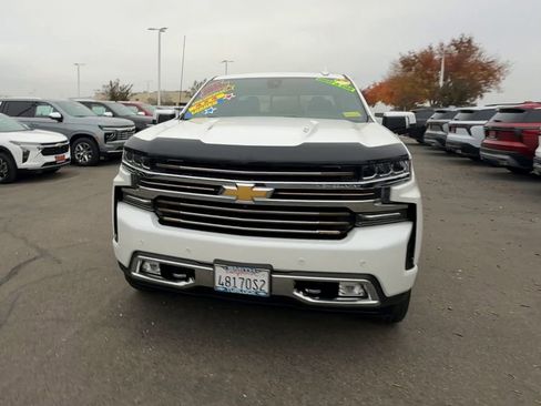 Used 2019 Chevrolet Silverado 1500 High Country w/ Technology Package image 2