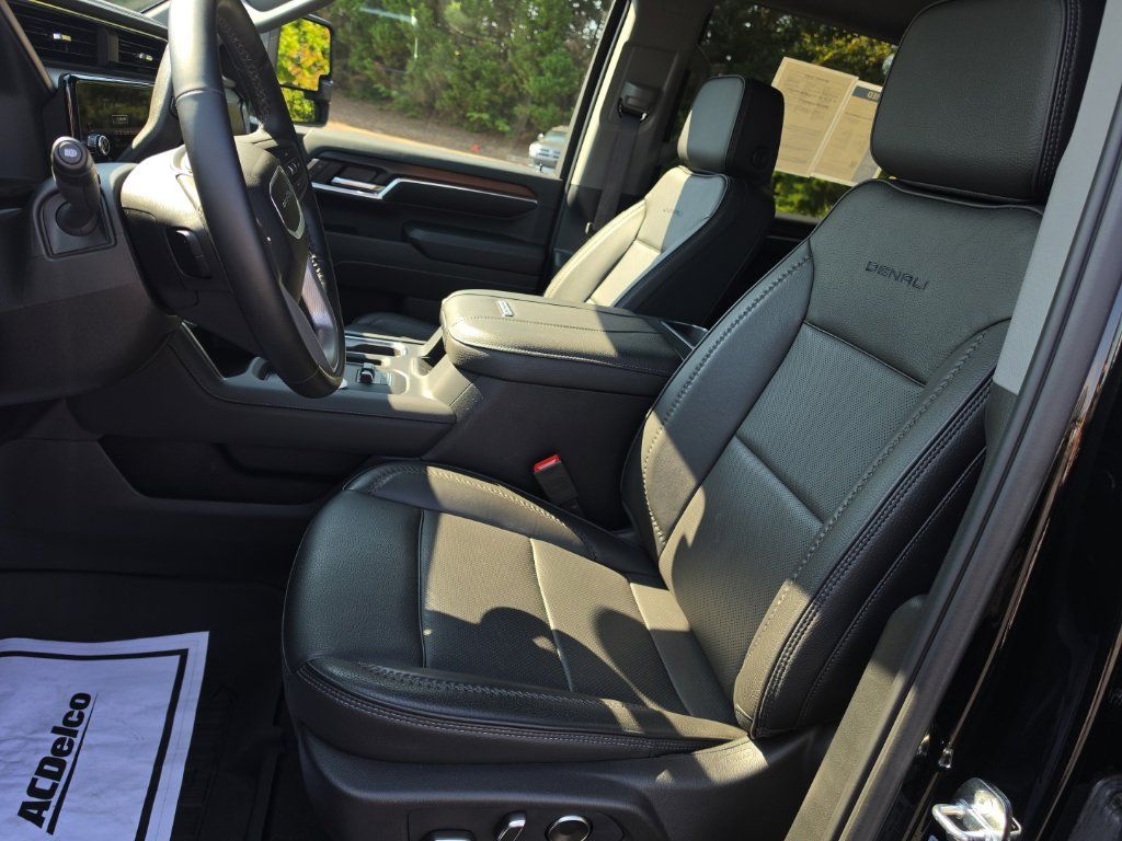 Certified 2024 GMC Sierra 3500 Denali w/ Denali Reserve Package AWD/4WD image 19