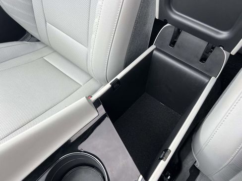 Used 2022 Hyundai Elantra Limited image 35