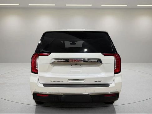 Used 2022 GMC Yukon SLT w/ SLT Luxury Package AWD/4WD image 4