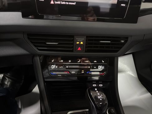 New 2026 Volkswagen Jetta SE image 23