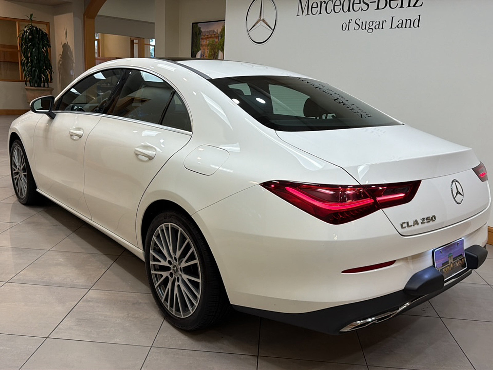 Used 2026 Mercedes-Benz CLA 250 image 4