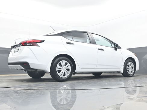 Certified 2025 Nissan Versa S w/ Trunk Package image 28