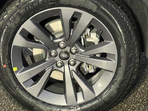 New 2026 Ford Explorer Active w/ Active Comfort Package image 10