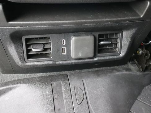 Used 2024 Chevrolet Silverado 1500 LT AWD/4WD image 17