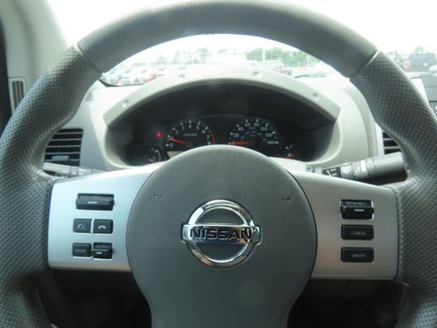 Used 2021 Nissan Frontier SV AWD/4WD image 26