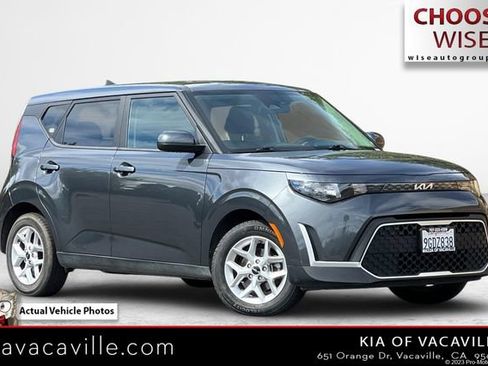 Used 2023 Kia Soul LX w/ Option Group 015 image 1