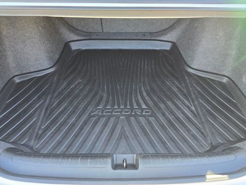 Used 2019 Honda Accord EX-L image 14