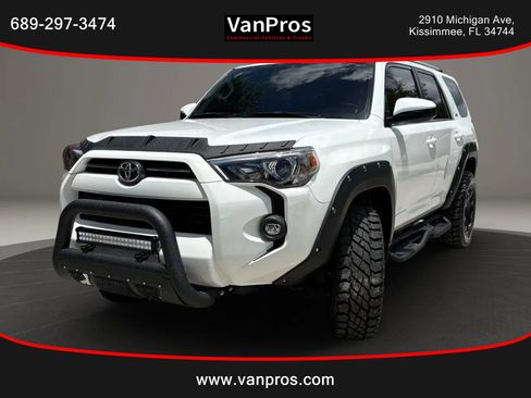 Used 2024 Toyota 4Runner SR5 image 21