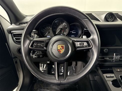 Certified 2023 Porsche Macan Turbo image 36