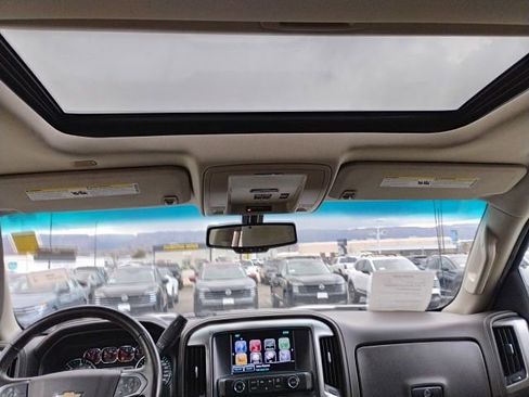 Used 2017 Chevrolet Silverado 1500 LTZ Z71 AWD/4WD image 11