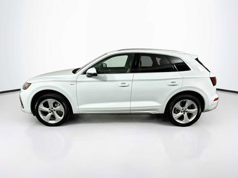 Used 2023 Audi Q5 2.0T Premium Plus w/ Premium Plus Package AWD/4WD image 2
