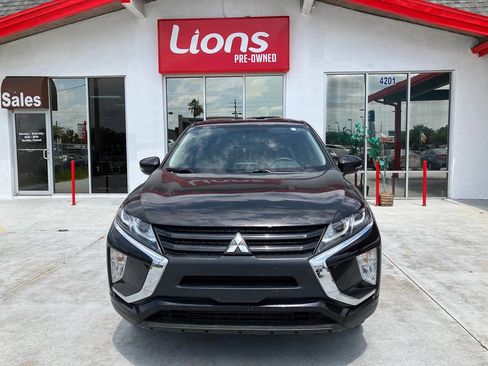 Used 2018 Mitsubishi Eclipse Cross LE image 1