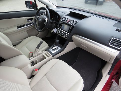 Used 2015 Subaru Crosstrek 2.0i Premium image 14