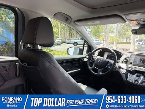 Used 2024 Honda Odyssey Touring image 18