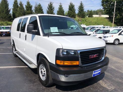 Used 2025 GMC Savana 2500 w/ Driver Convenience Package RWD image 8
