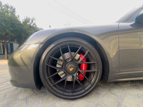 Used 2019 Porsche 911 Targa 4 GTS AWD/4WD image 9