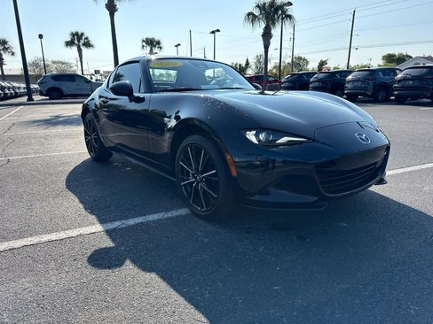 Used 2025 MAZDA MX-5 Miata RF Grand Touring image 3
