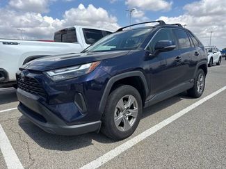 Used 2022 Toyota RAV4 XLE w/ Convenience Package video 1