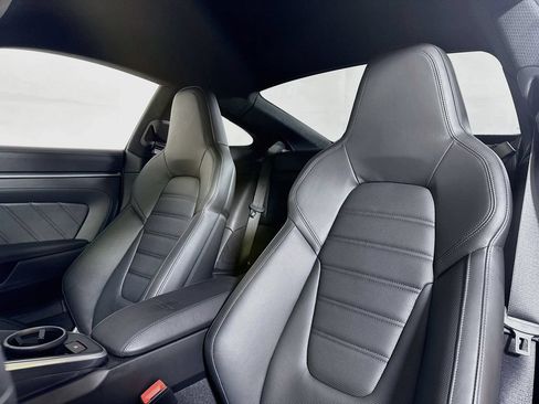 Certified 2023 Porsche 911 Sport Classic RWD image 5